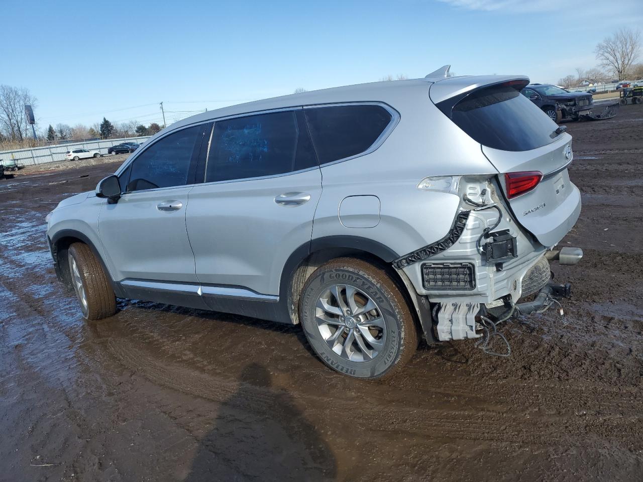 2019 Hyundai Santa Fe - Image 2