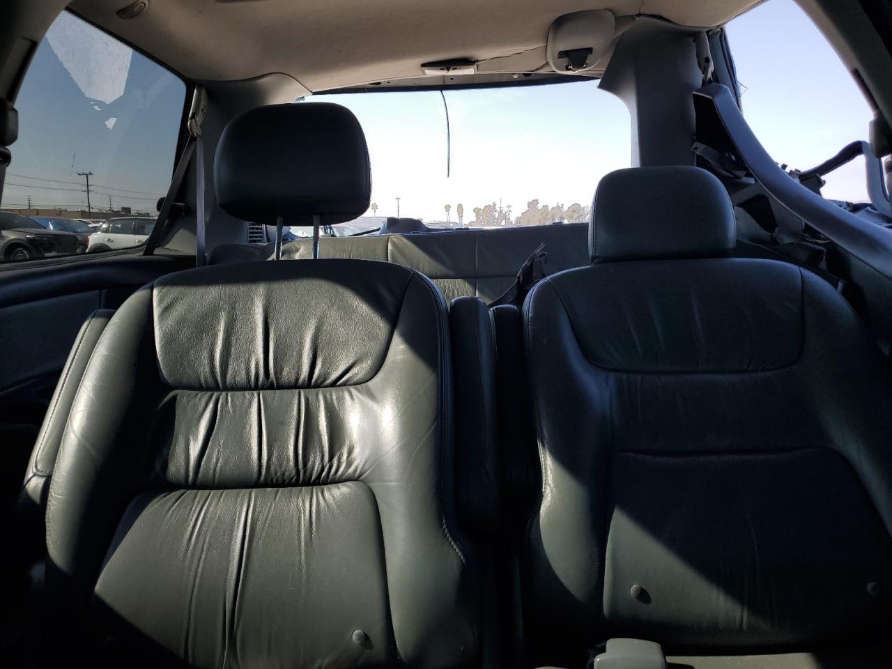 2001 Honda Odyssey - Image 10