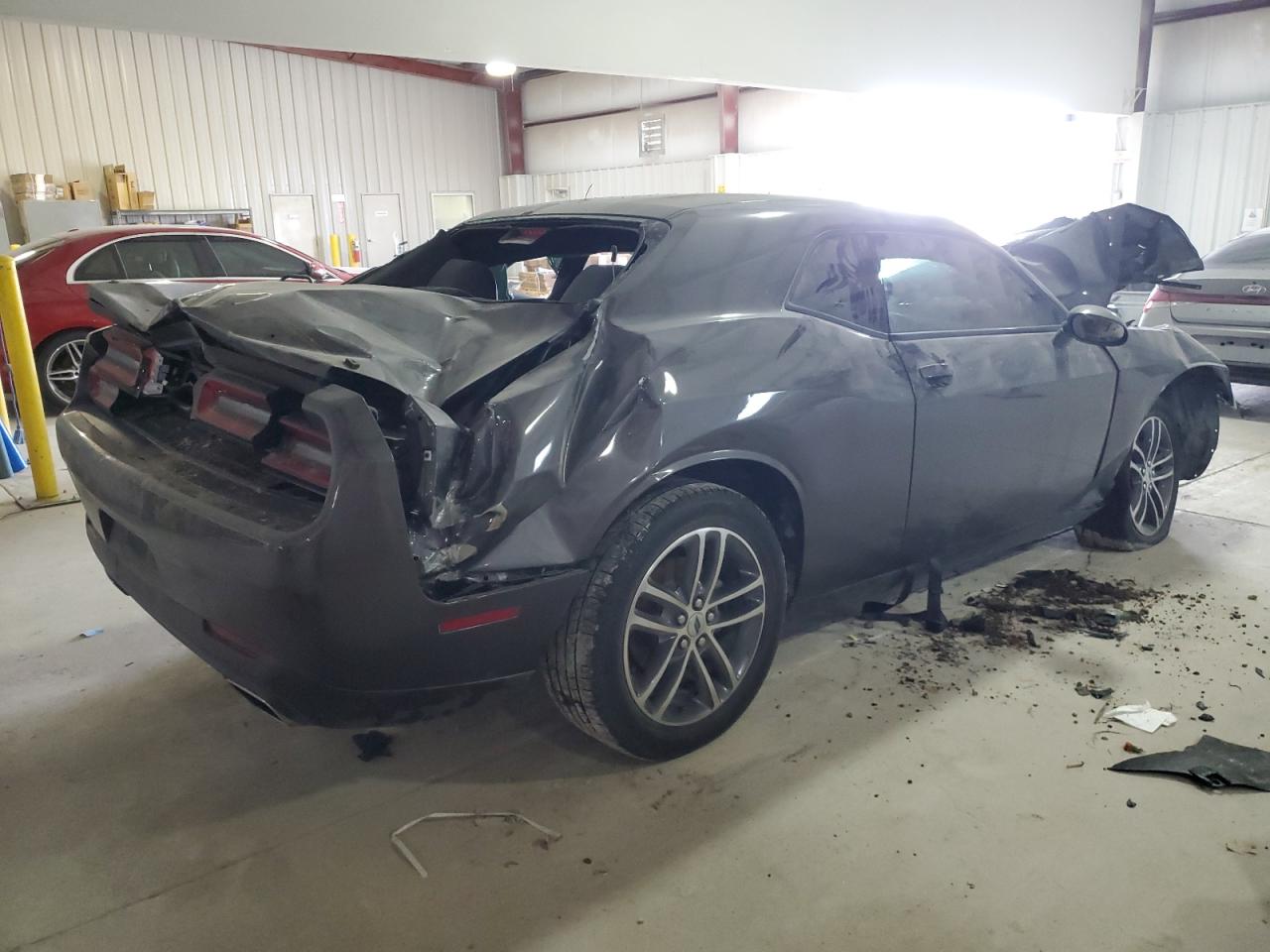 2019 Dodge Challenger - Image 3