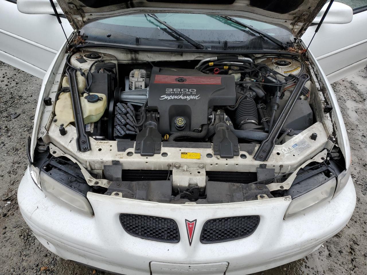 1997 Pontiac Grand Prix - Image 12