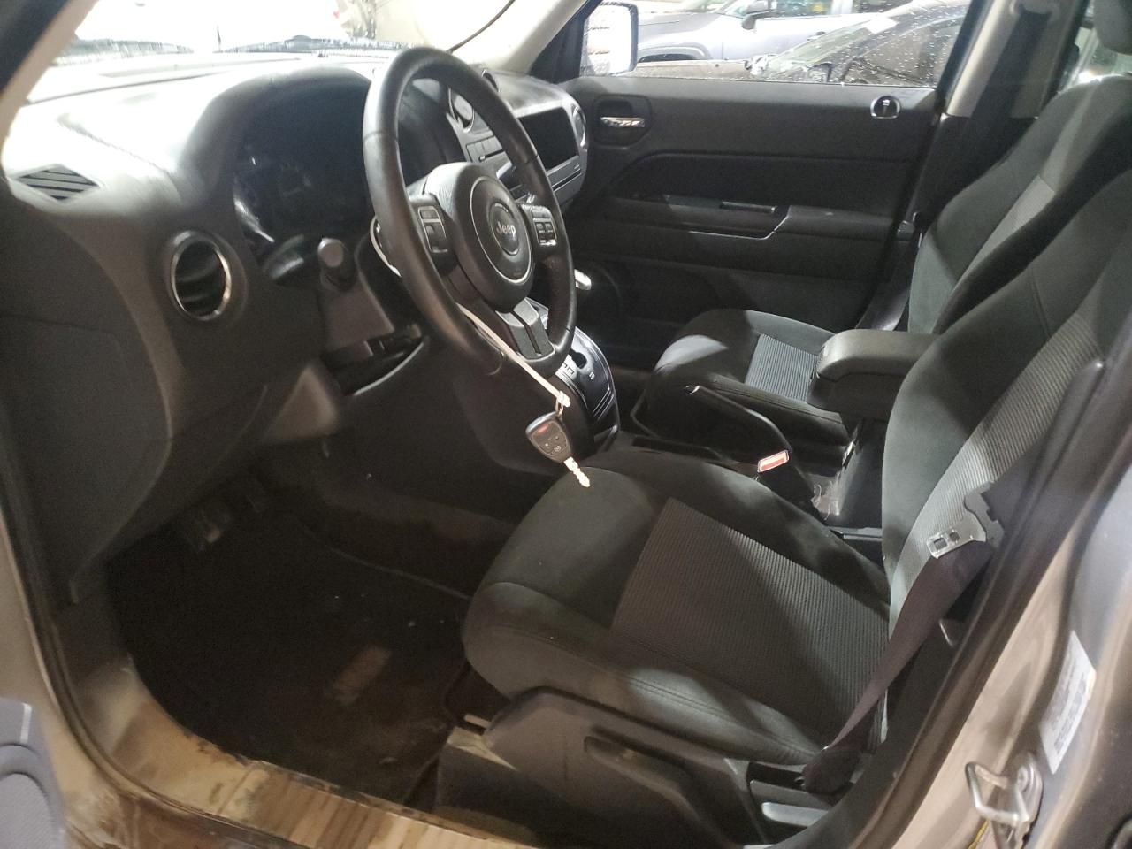 2017 Jeep Liberty (Patriot) - Image 7