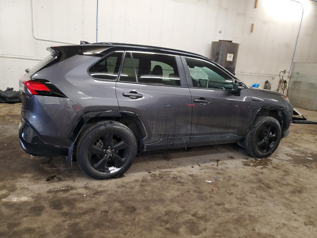 2021 Toyota RAV 4 - Image 3