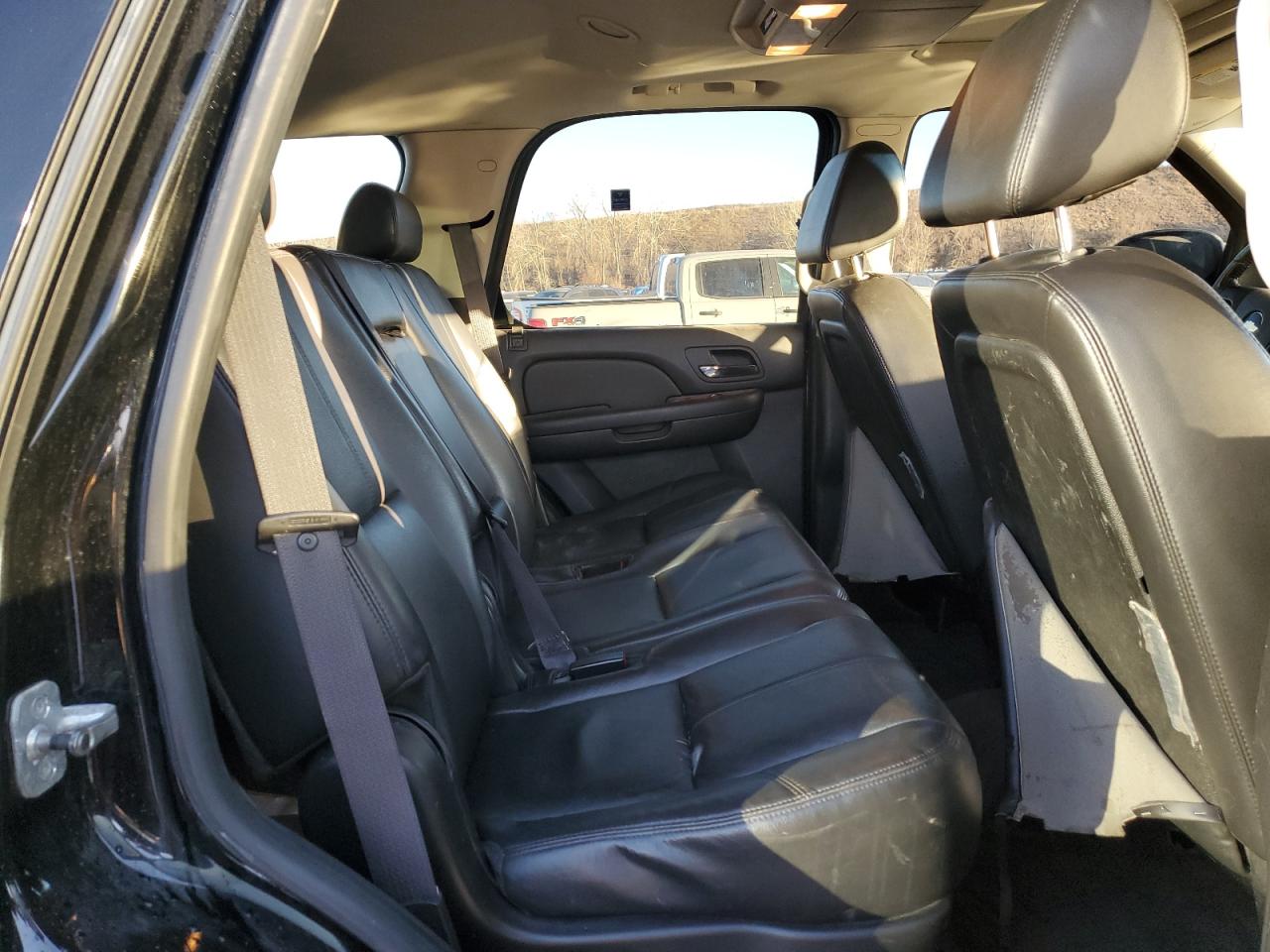 2009 Chevrolet Tahoe - Image 11