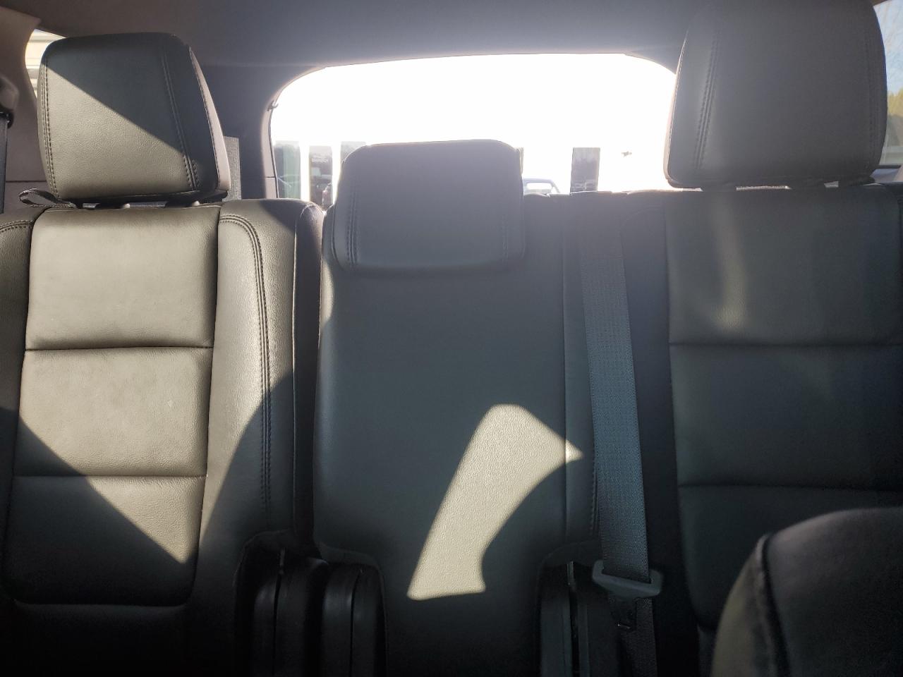 2015 Ford Explorer - Image 10