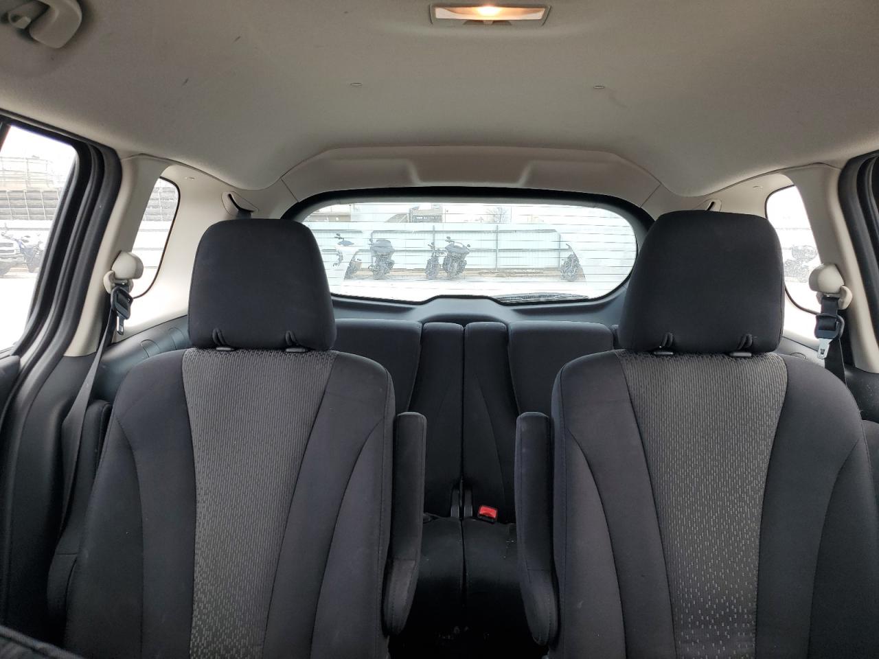 2012 Mazda 5 - Image 10