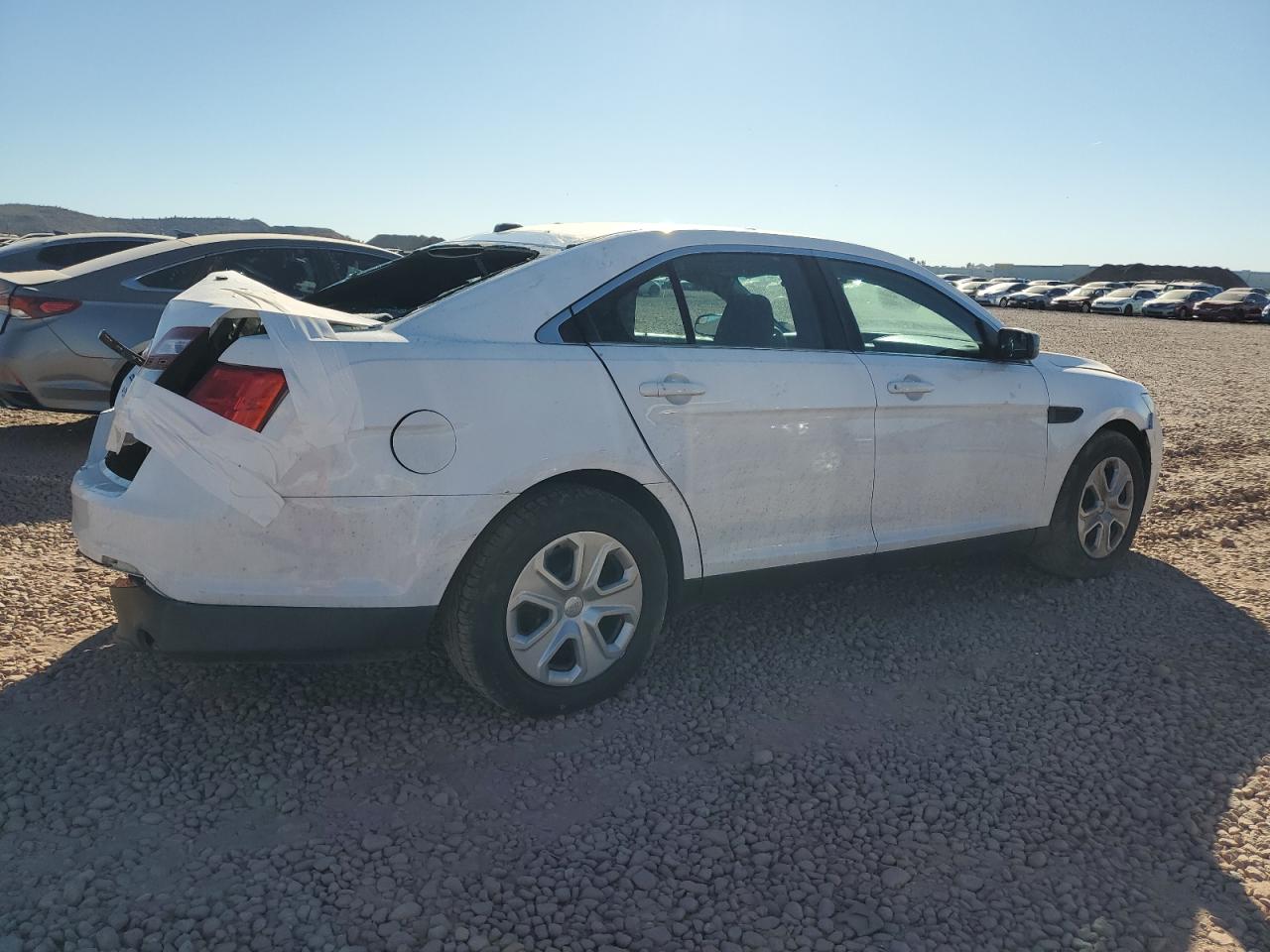2015 Ford Taurus - Image 3