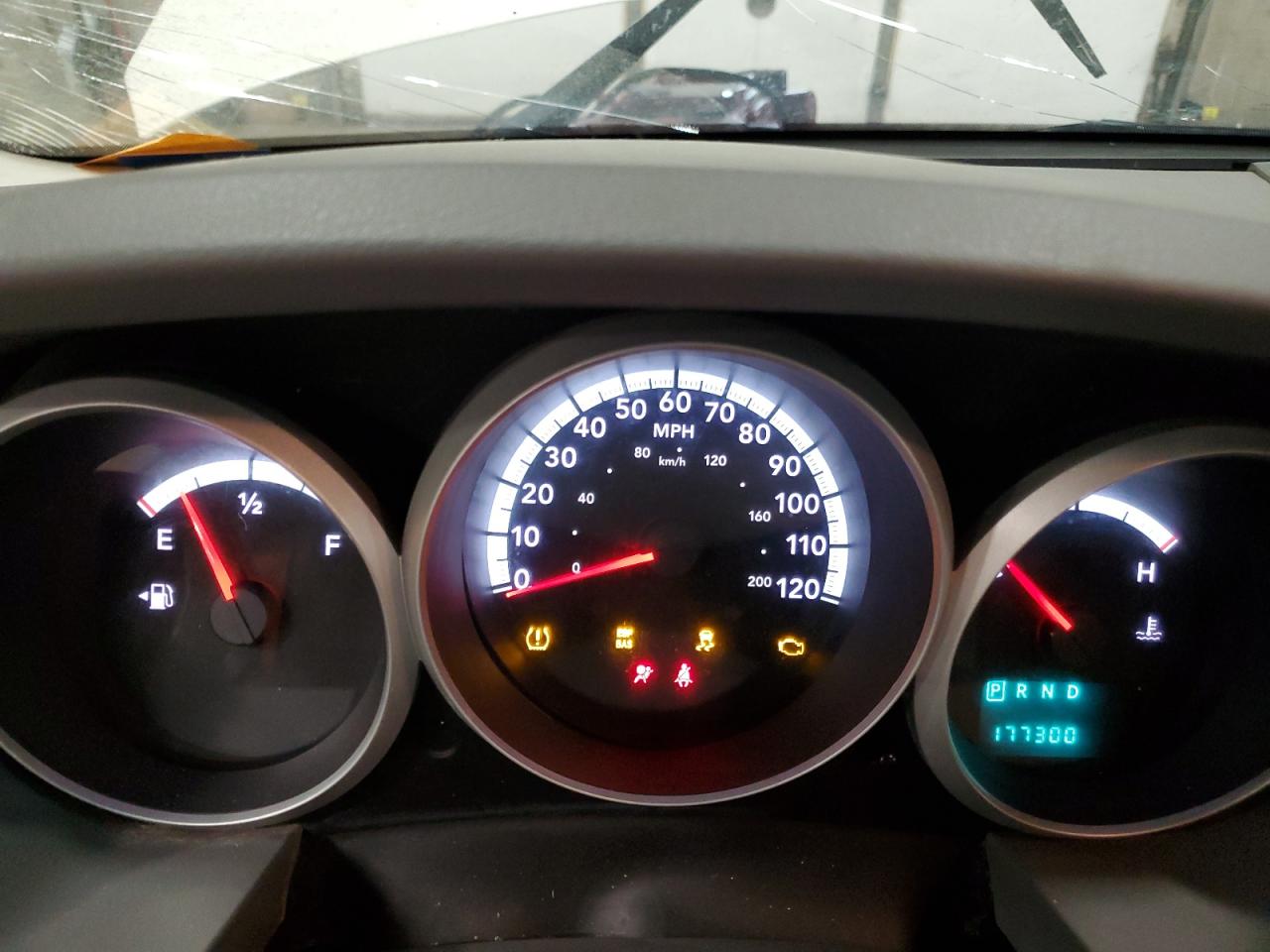 2010 Dodge Caravan - Image 9