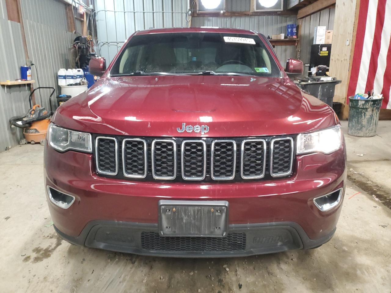 2018 Jeep Grand Cherokee - Image 5