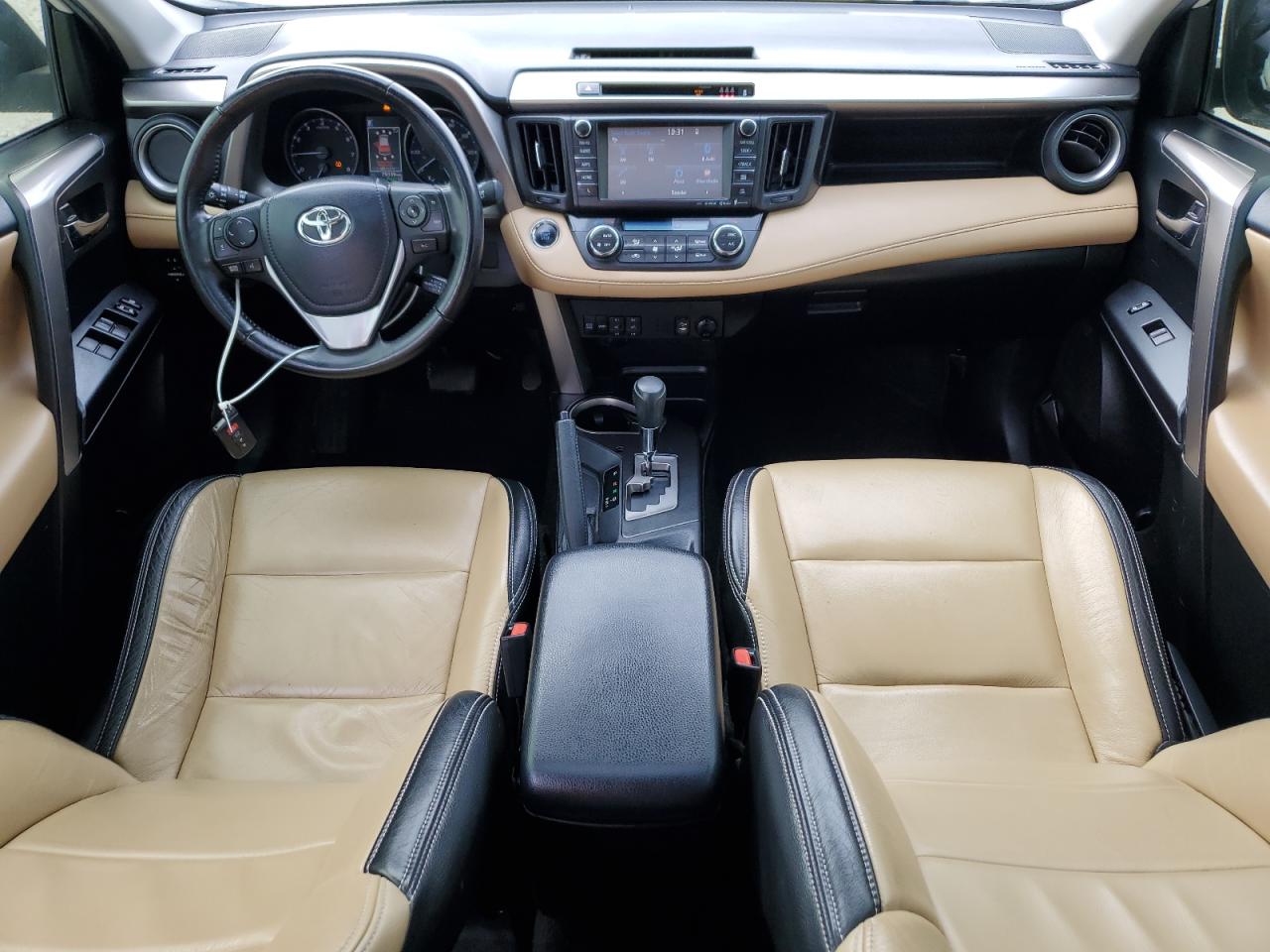 2018 Toyota RAV 4 - Image 8