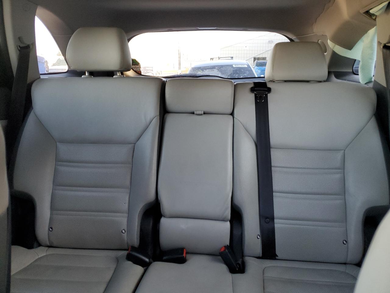 2016 Kia Sorento - Image 10