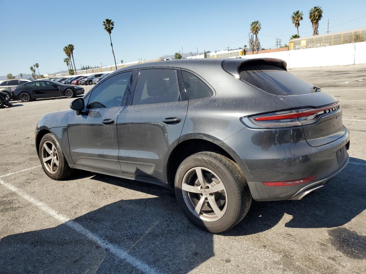 2020 Porsche Macan - Image 2