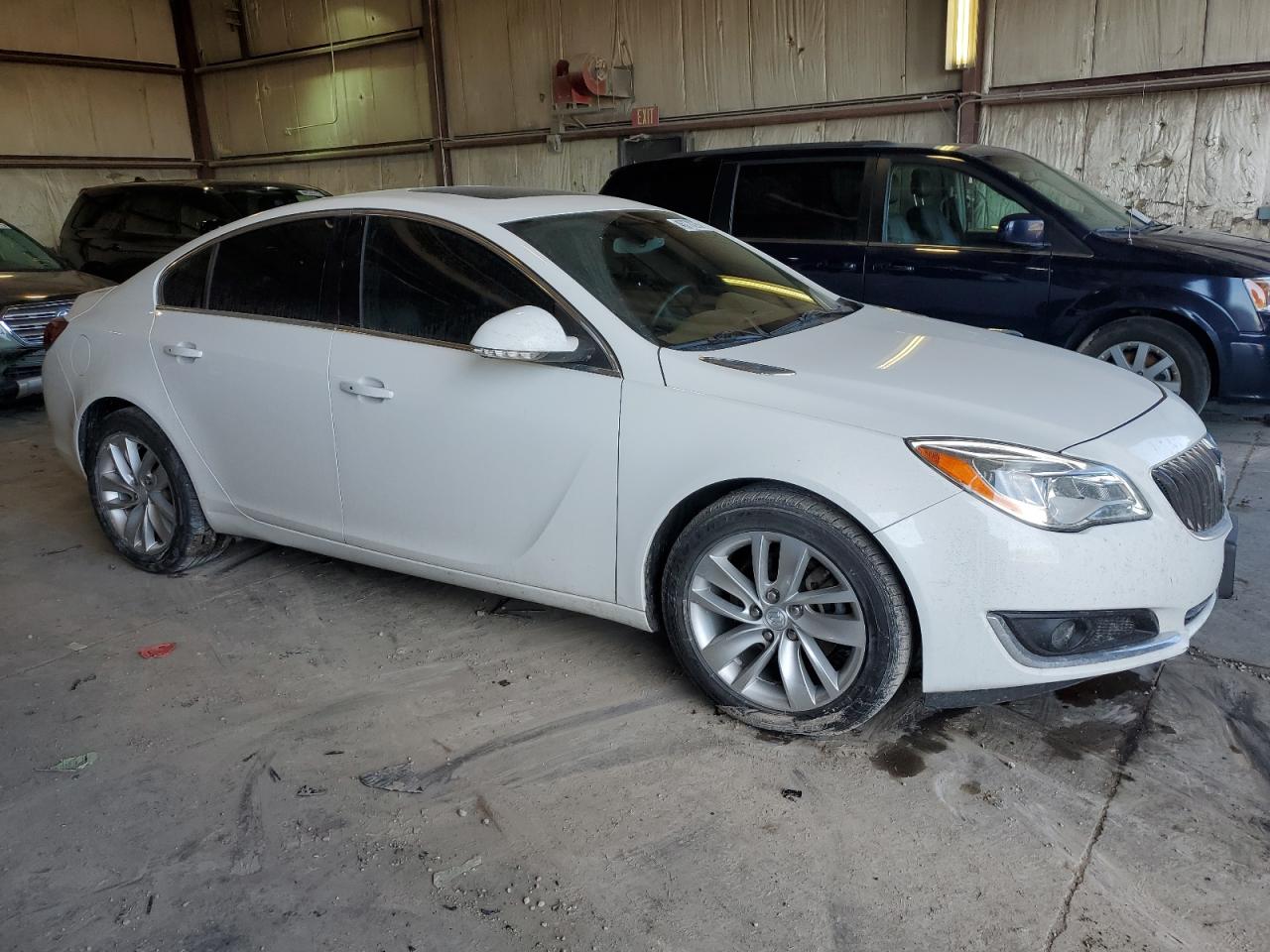 2015 Buick Regal - Image 4