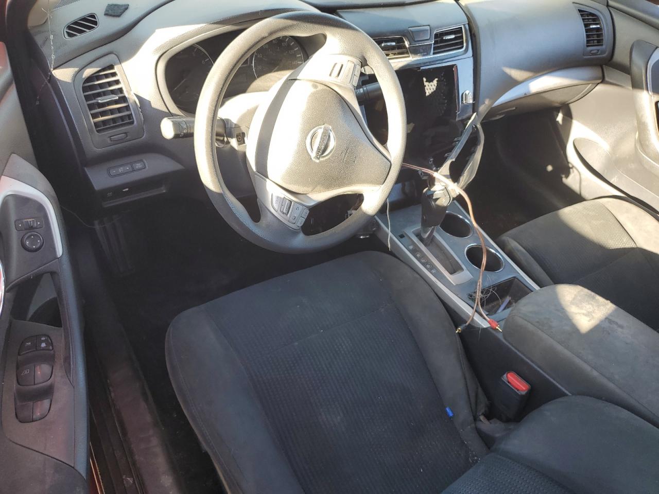 2015 Nissan Altima - Image 8
