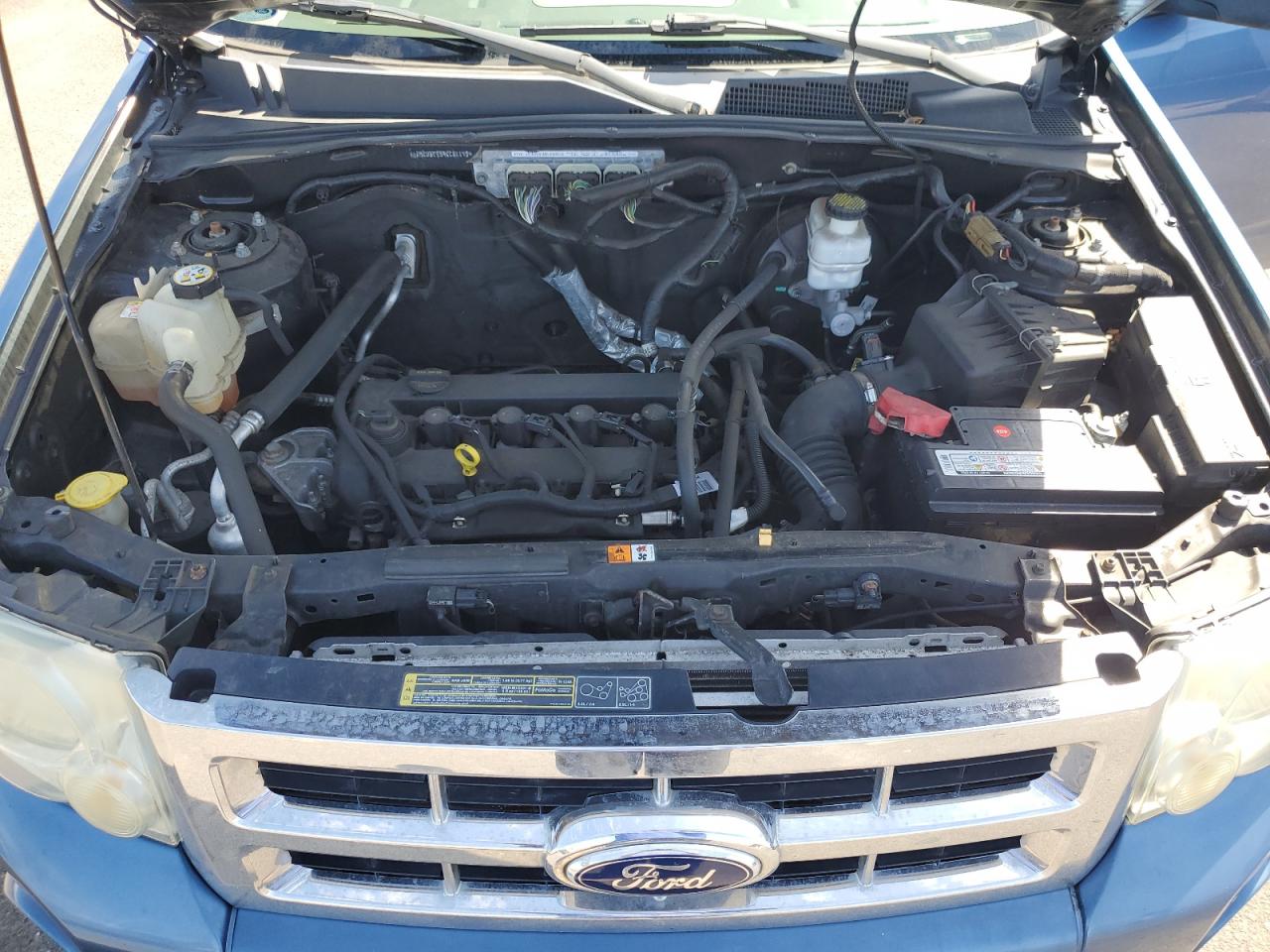 2010 Ford Escape - Image 12