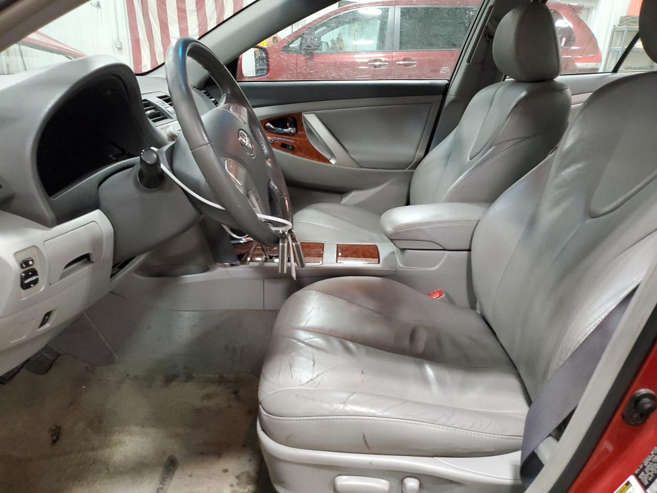 2010 Toyota Camry - Image 7