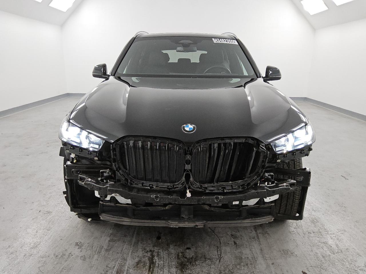 2024 BMW X5 - Image 5