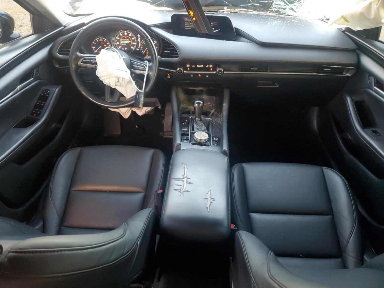 2021 Mazda 3 - Image 8