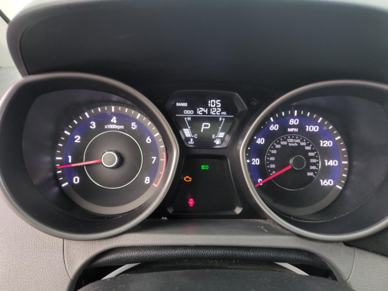 2013 Hyundai Elantra - Image 9
