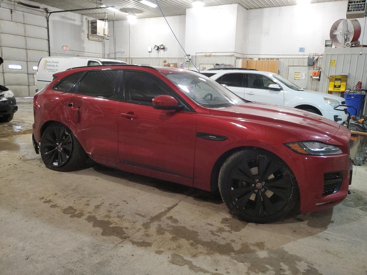 2017 Jaguar F-Pace - Image 4