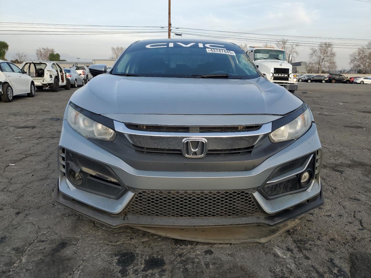 2018 Honda Civic - Image 5