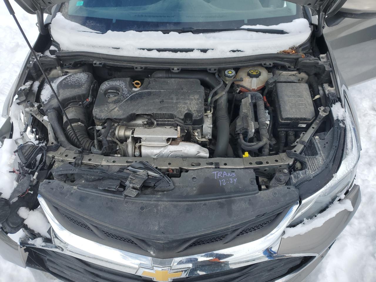 2019 Chevrolet Cruze - Image 11