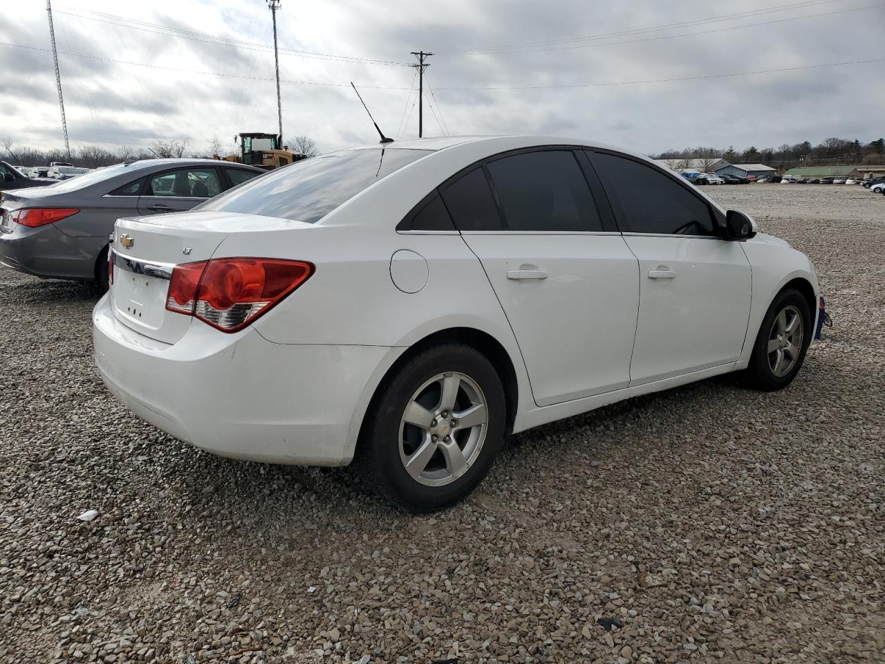 2011 Chevrolet Cruze - Image 3