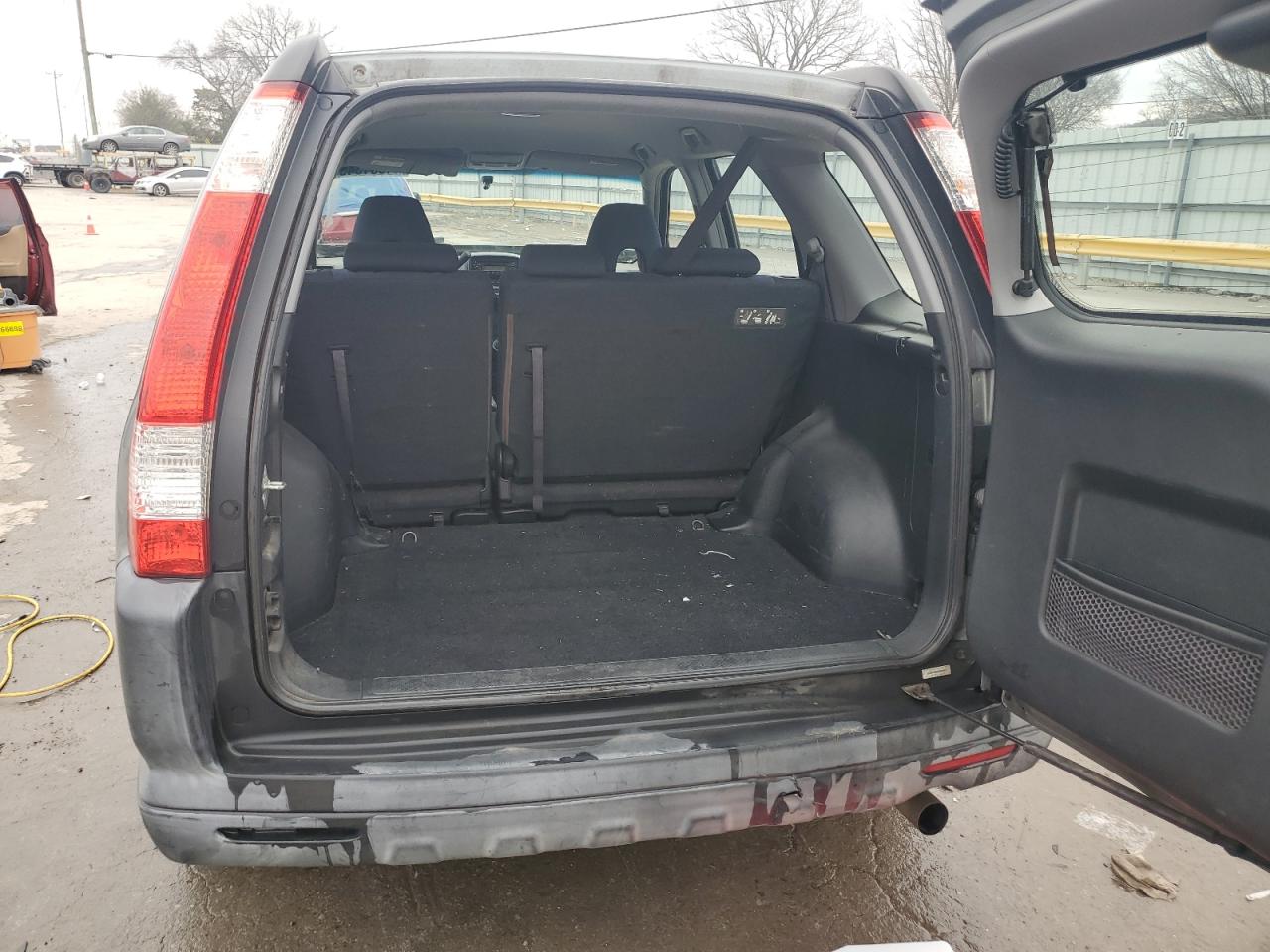 2005 Honda CR-V - Image 6