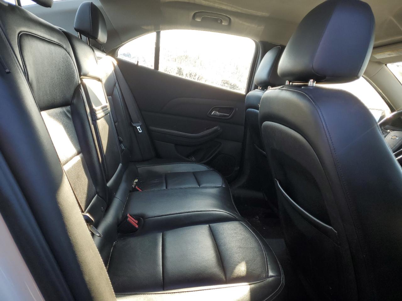 2013 Chevrolet Malibu - Image 10