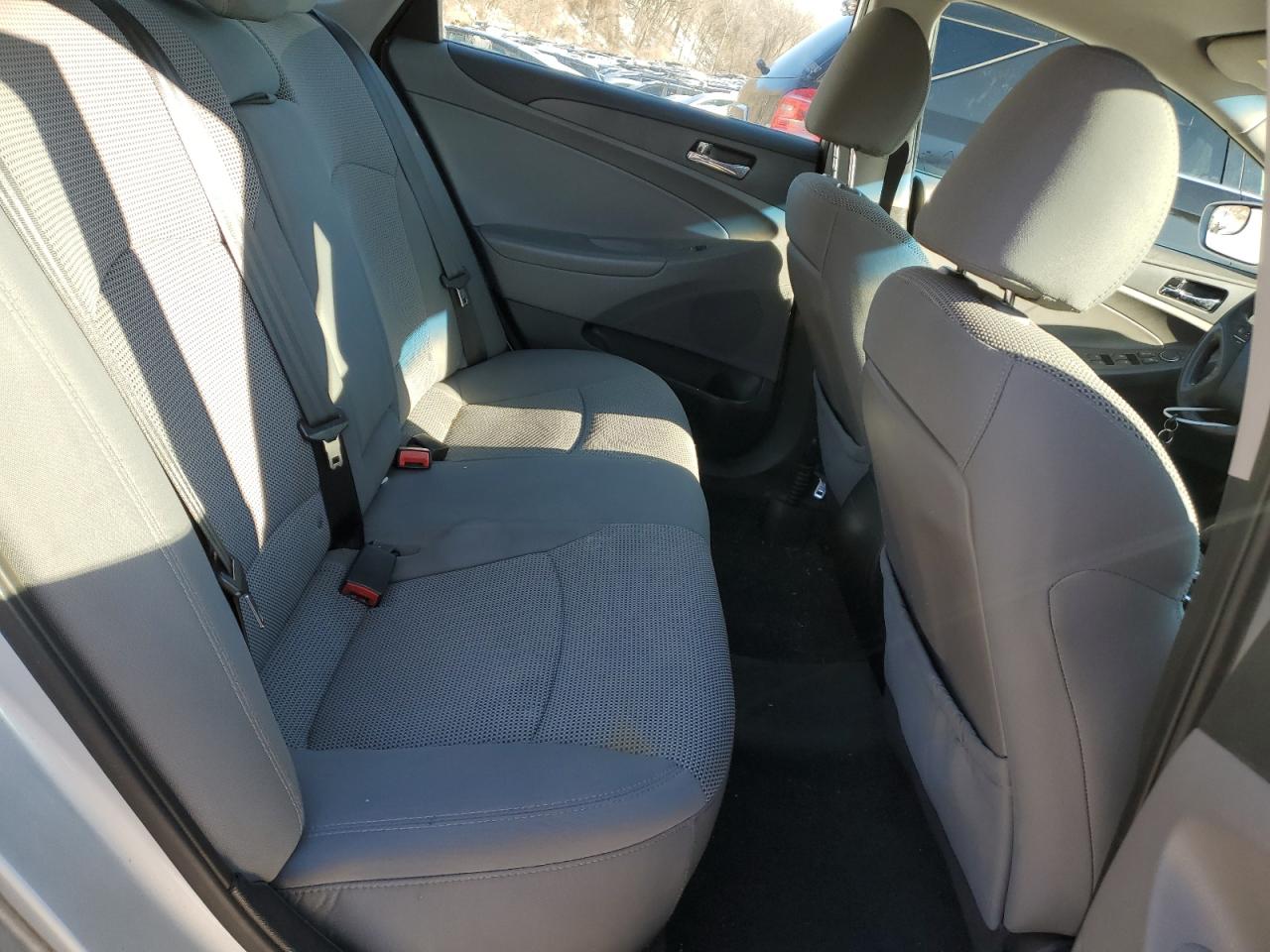 2014 Hyundai Sonata - Image 10