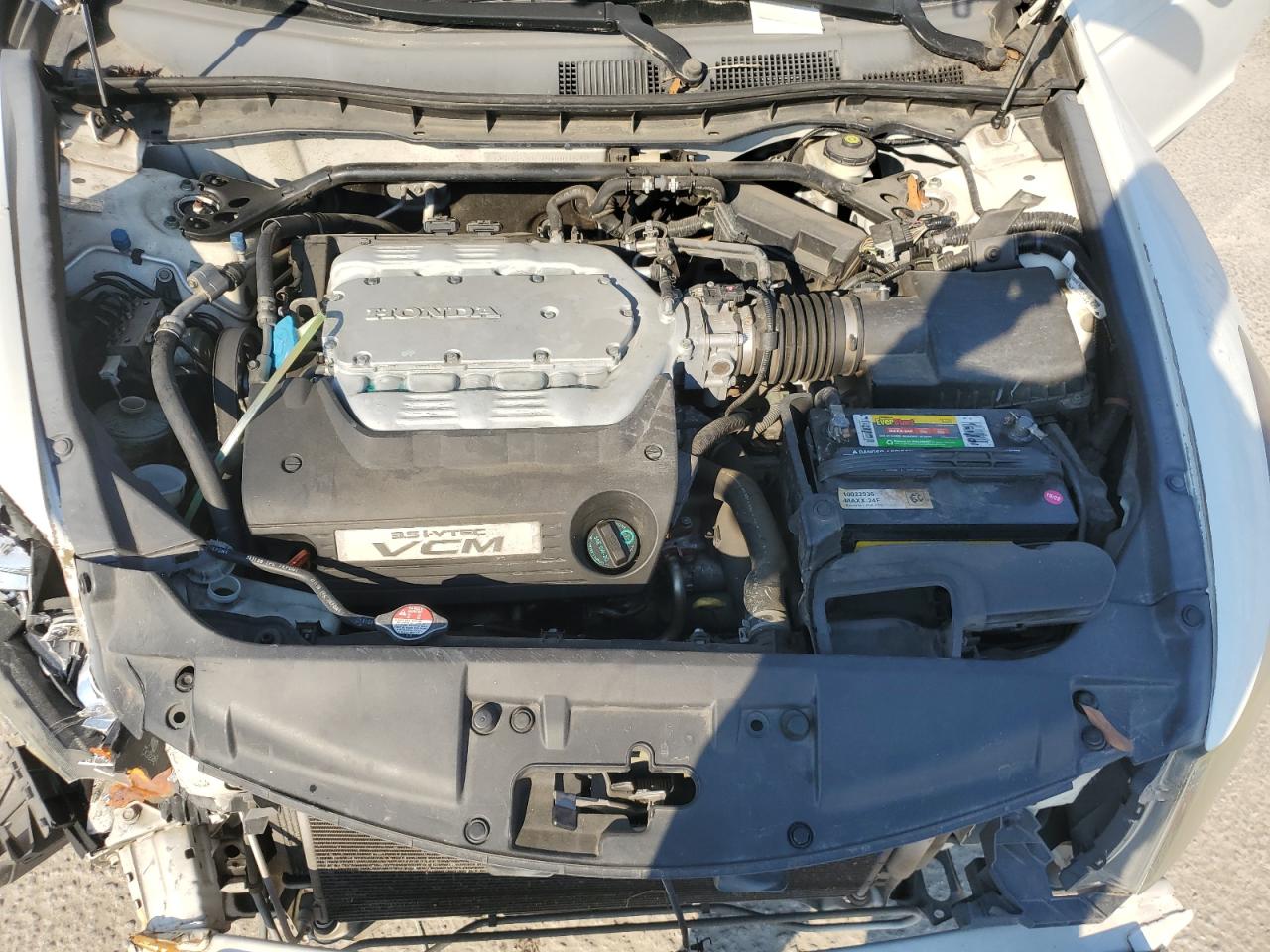 2009 Honda Accord - Image 11