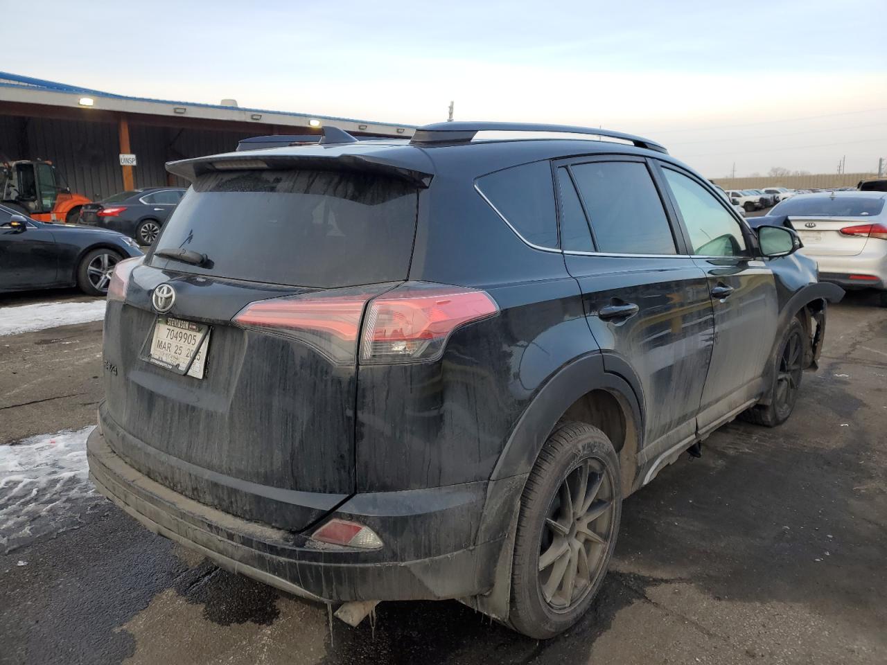 2018 Toyota RAV 4 - Image 3