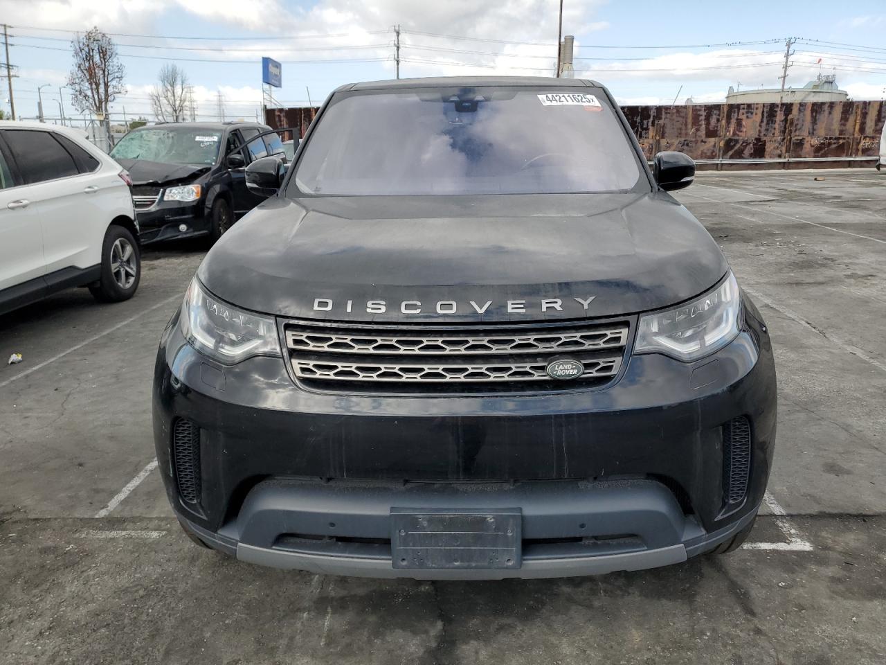 2020 Land Rover Discovery - Image 5