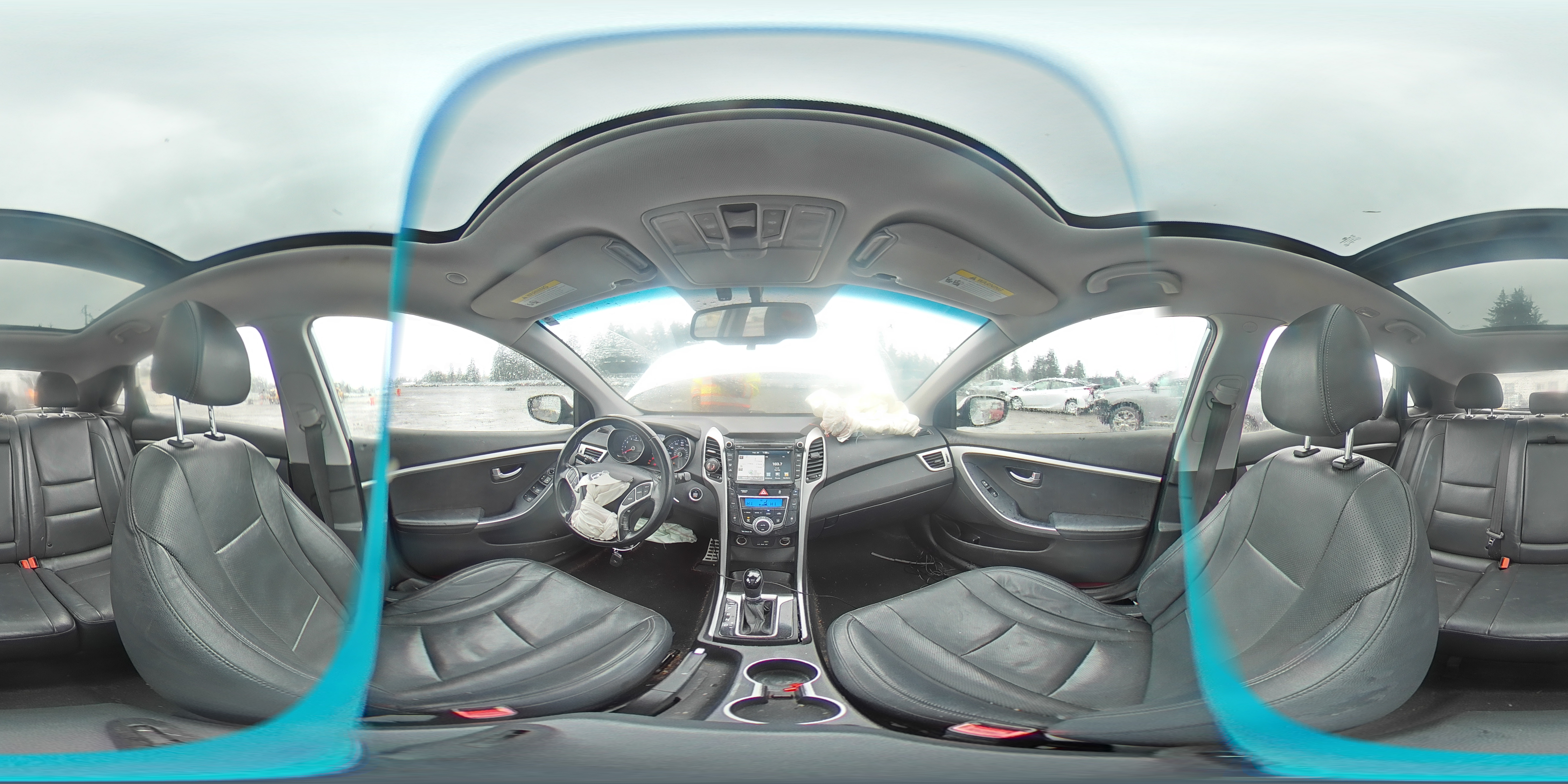 2016 Hyundai Elantra - Image 13