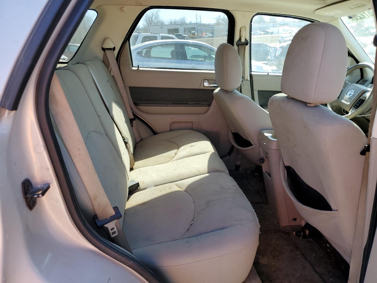 2009 Mercury Mariner - Image 11