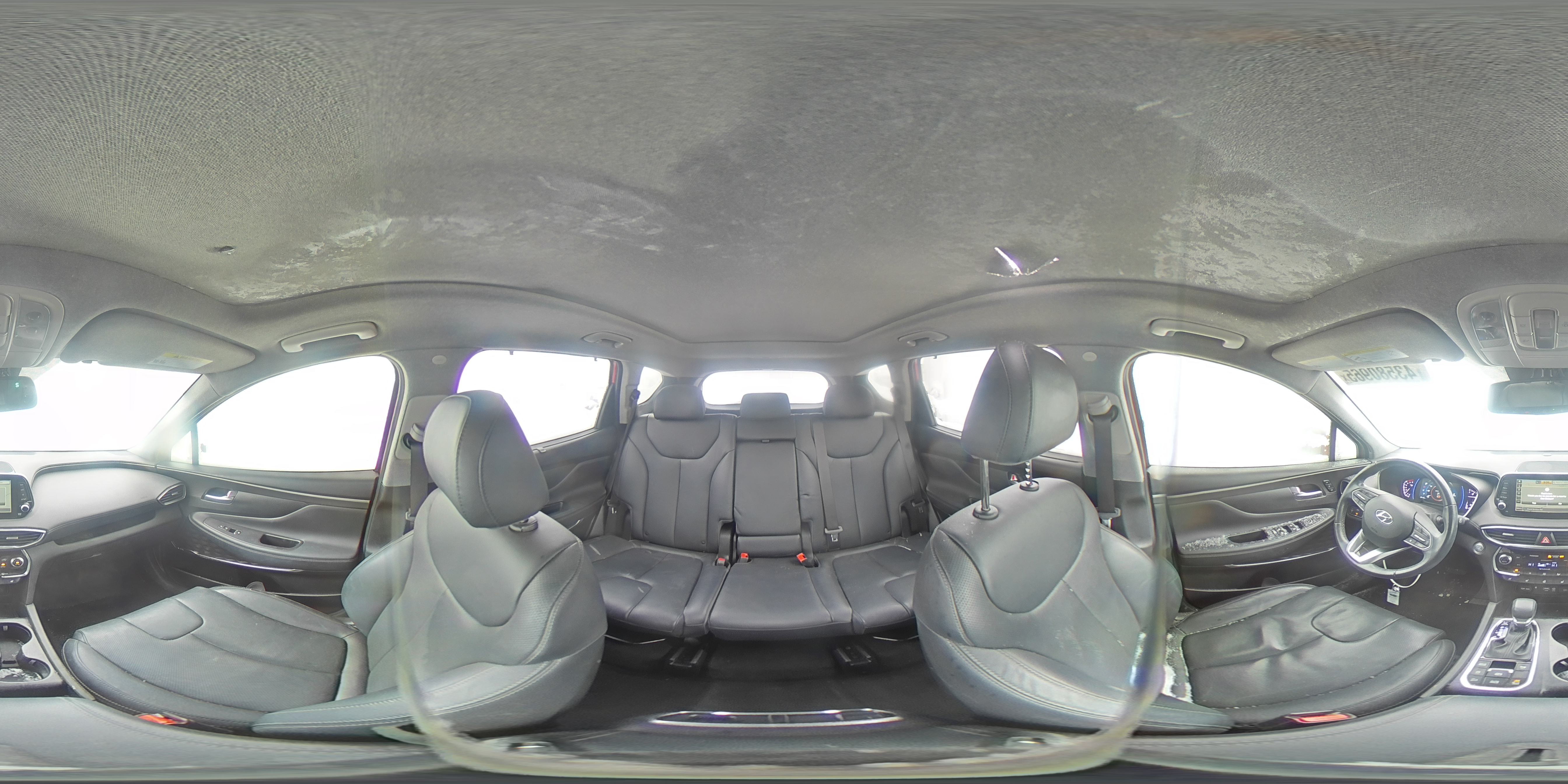 2019 Hyundai Santa Fe - Image 15