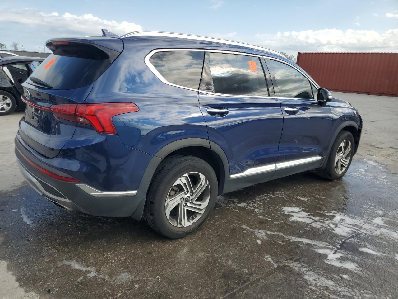 2021 Hyundai Santa Fe - Image 3