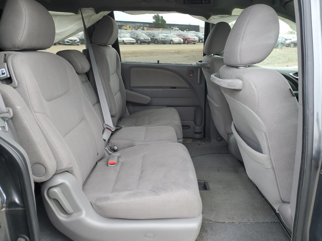 2010 Honda Odyssey - Image 11