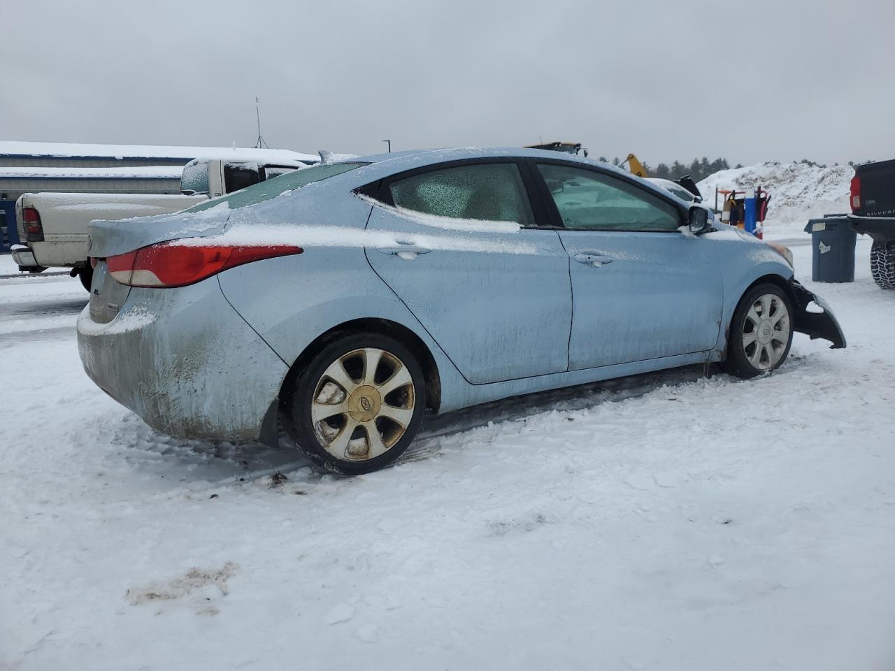 2013 Hyundai Elantra - Image 3