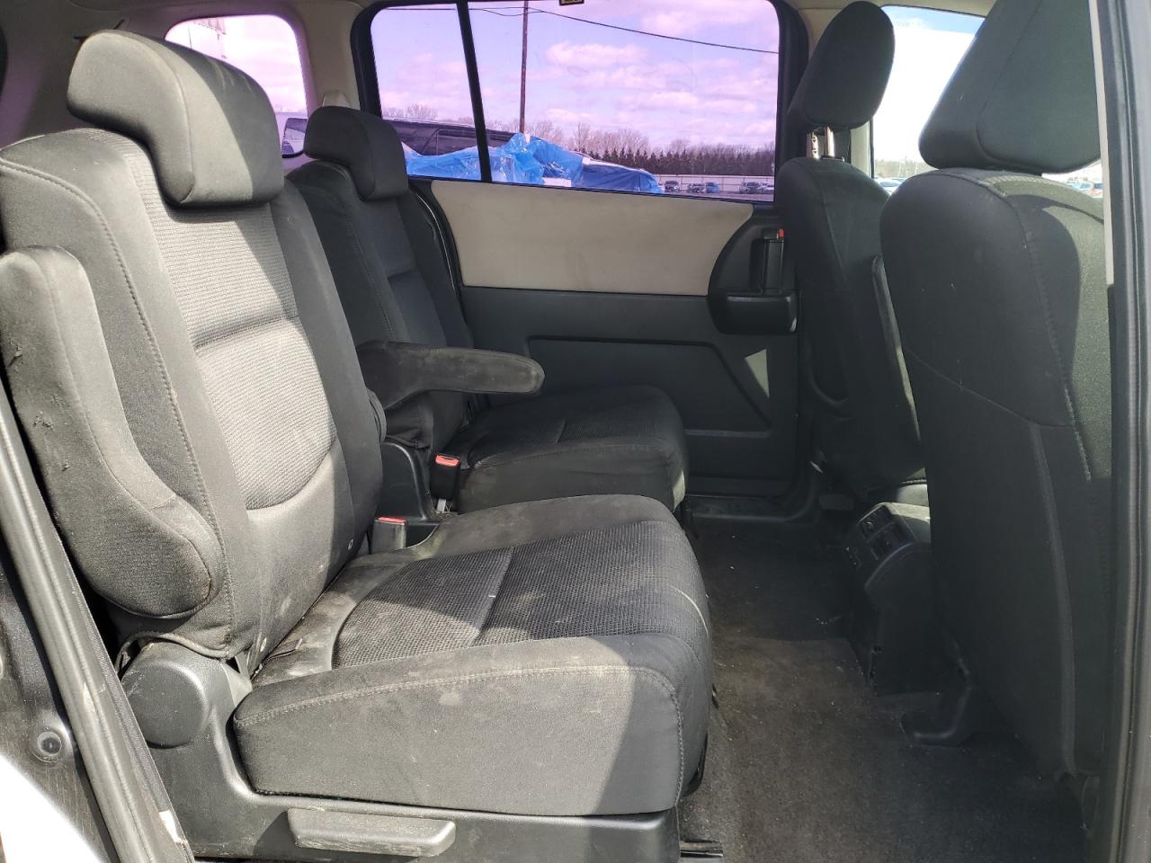2013 Mazda 5 - Image 11