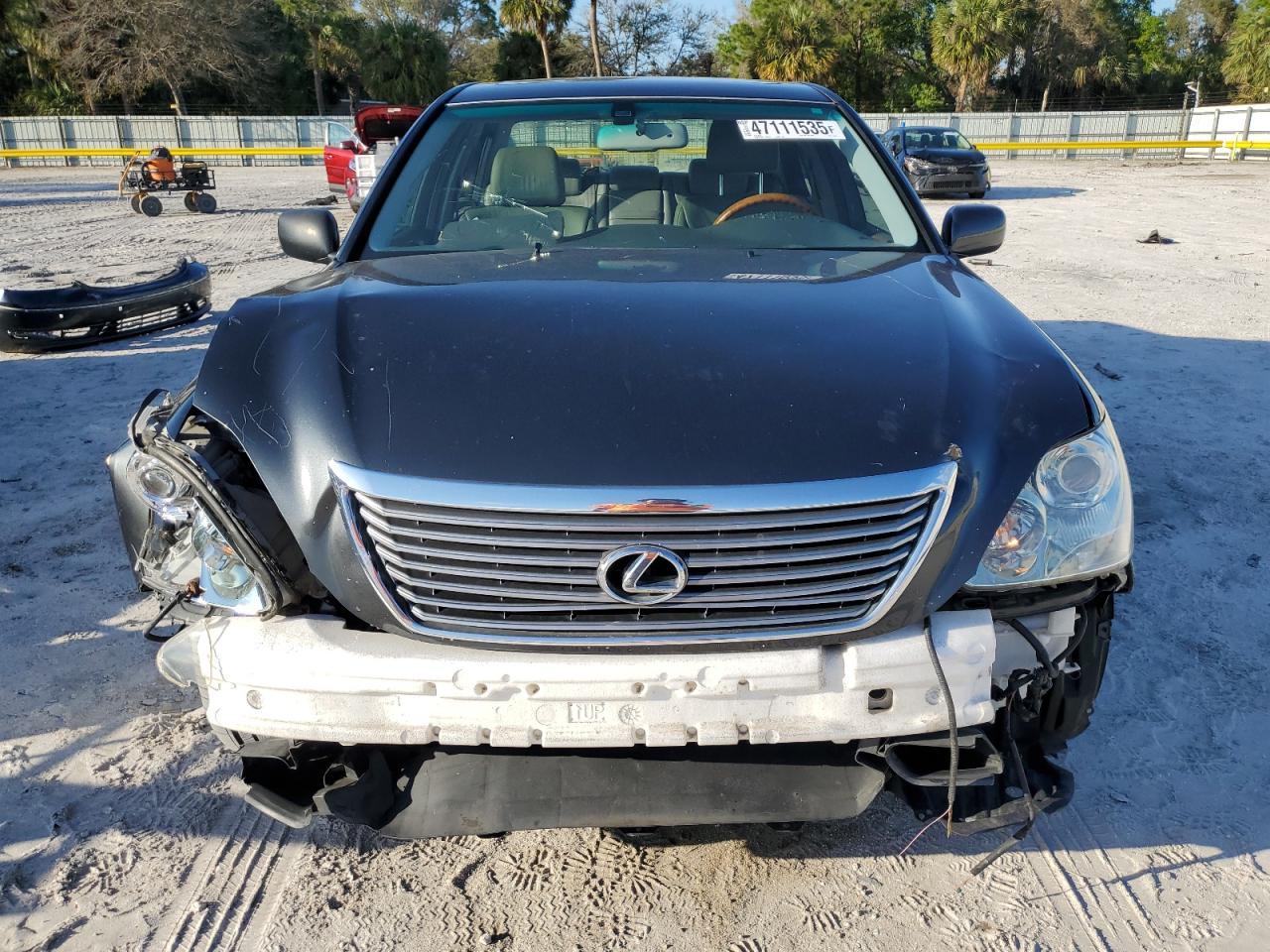 2004 Lexus LS - Image 5