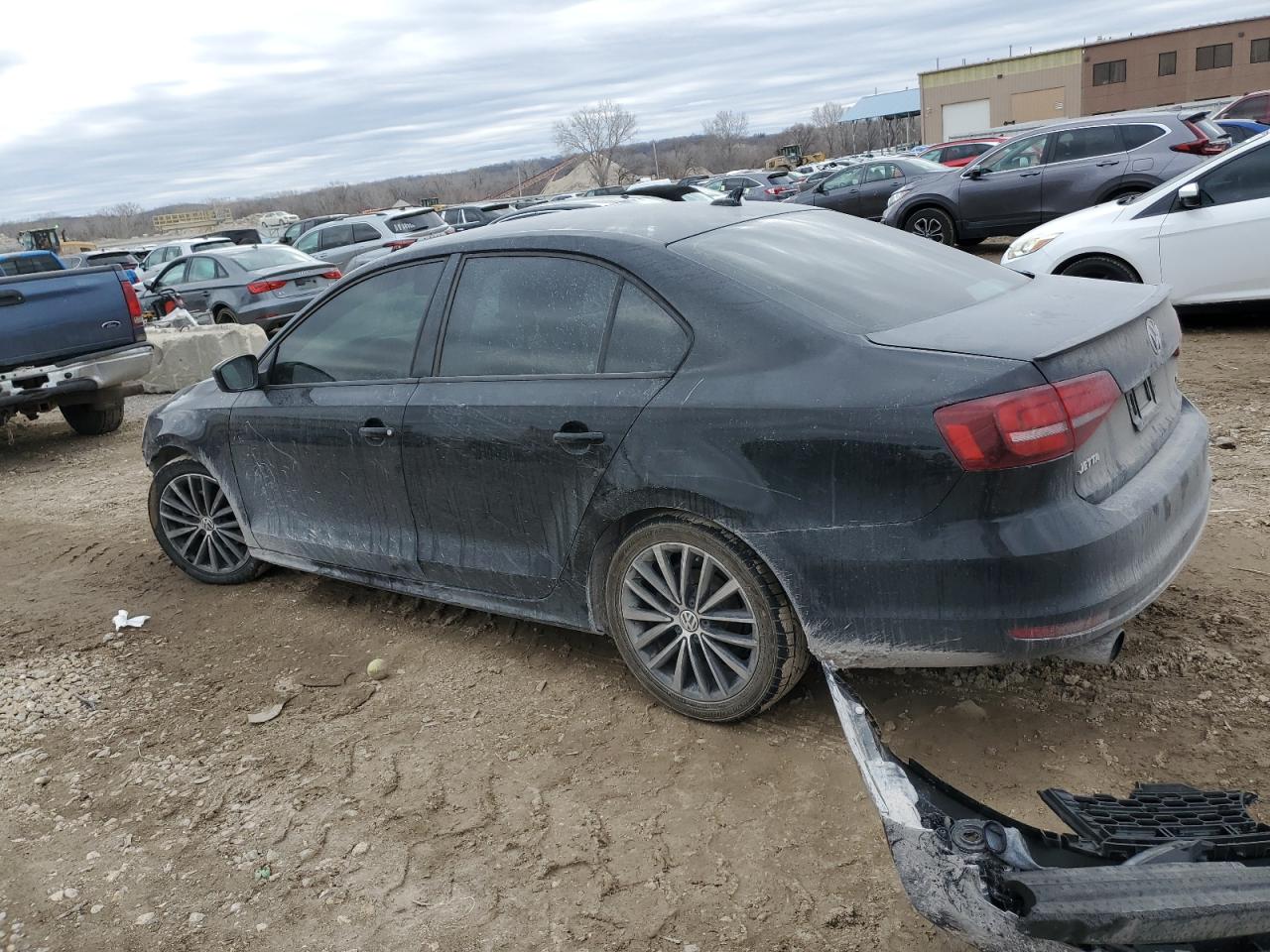 2016 Volkswagen Jetta - Image 2
