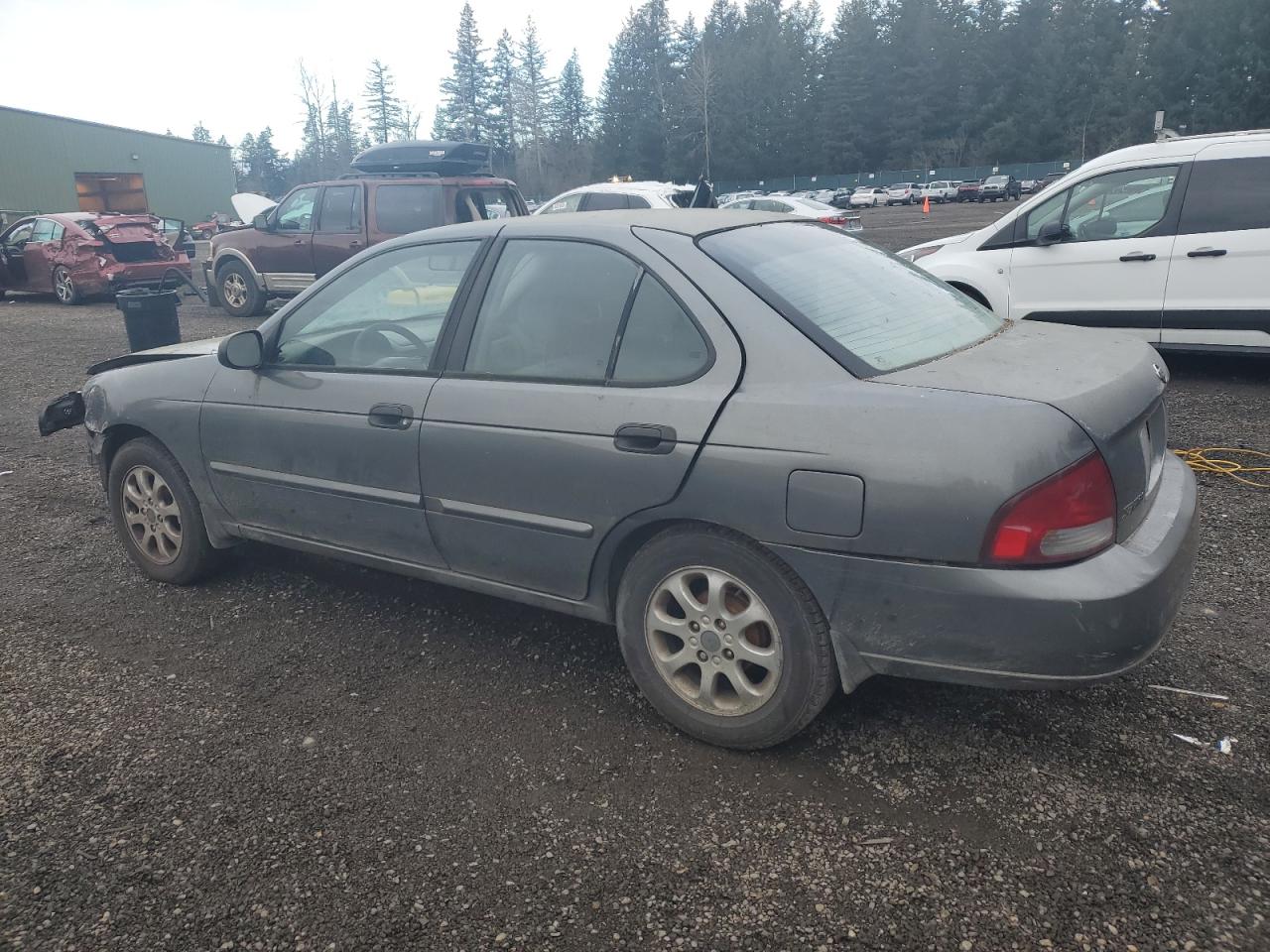2001 Nissan Sentra - Image 2