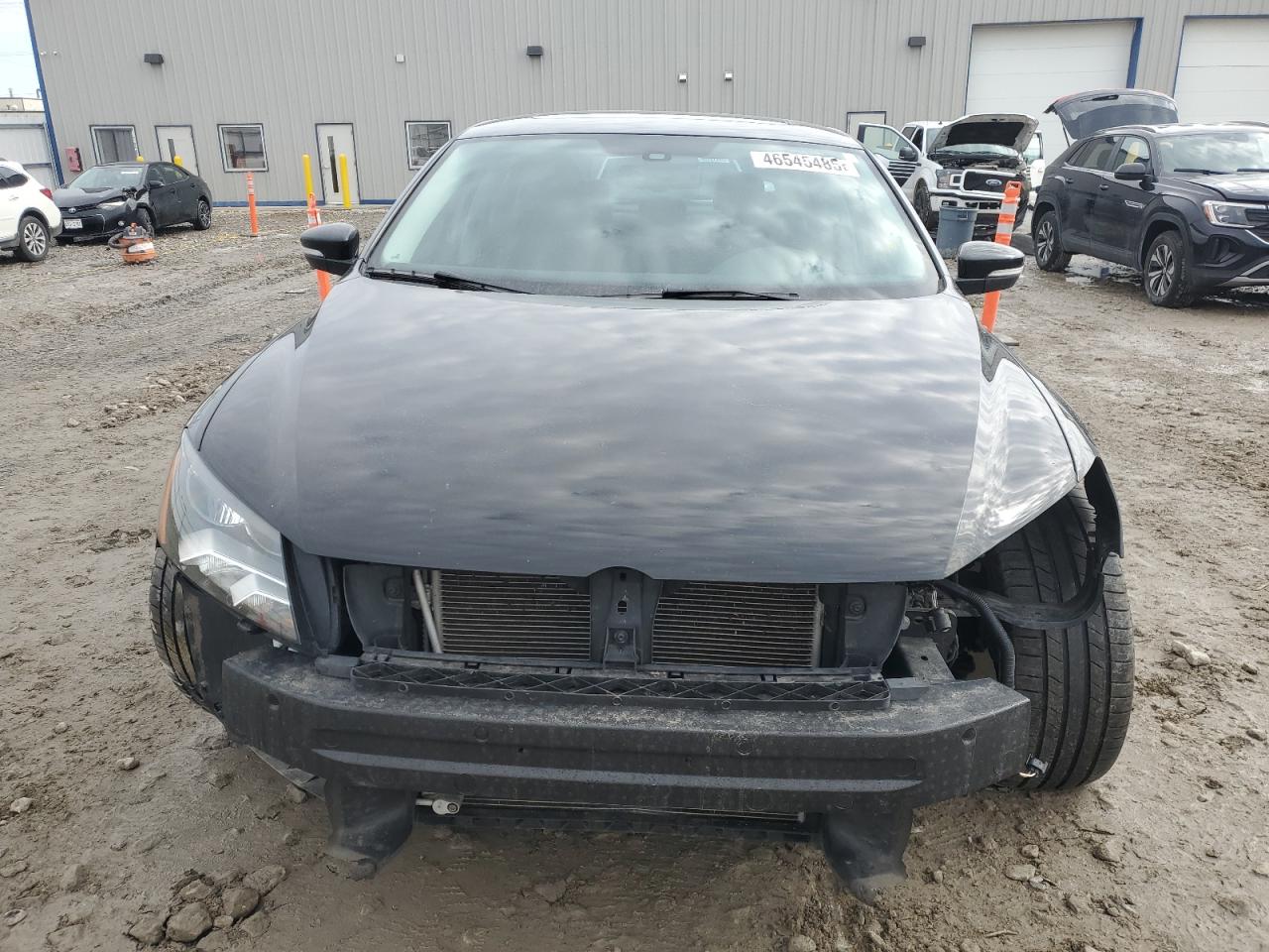 2014 Volkswagen Passat - Image 5
