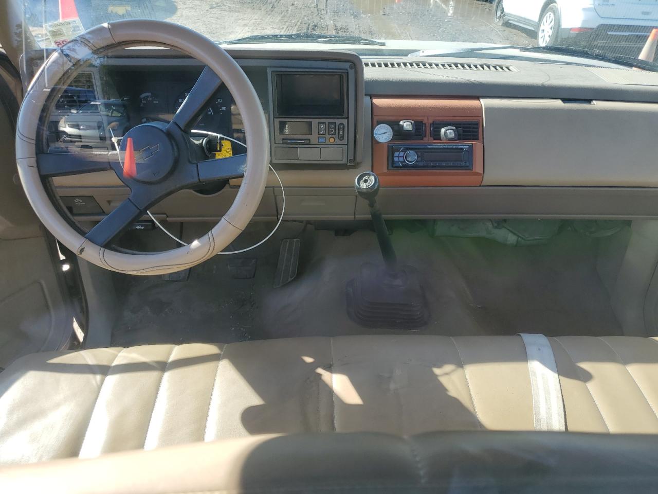 1989 Chevrolet GMT-400 - Image 8