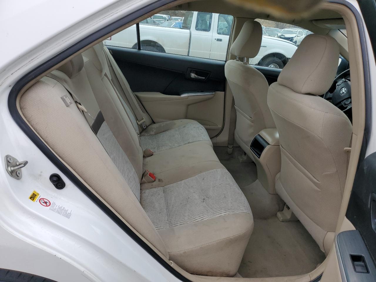 2014 Toyota Camry - Image 10
