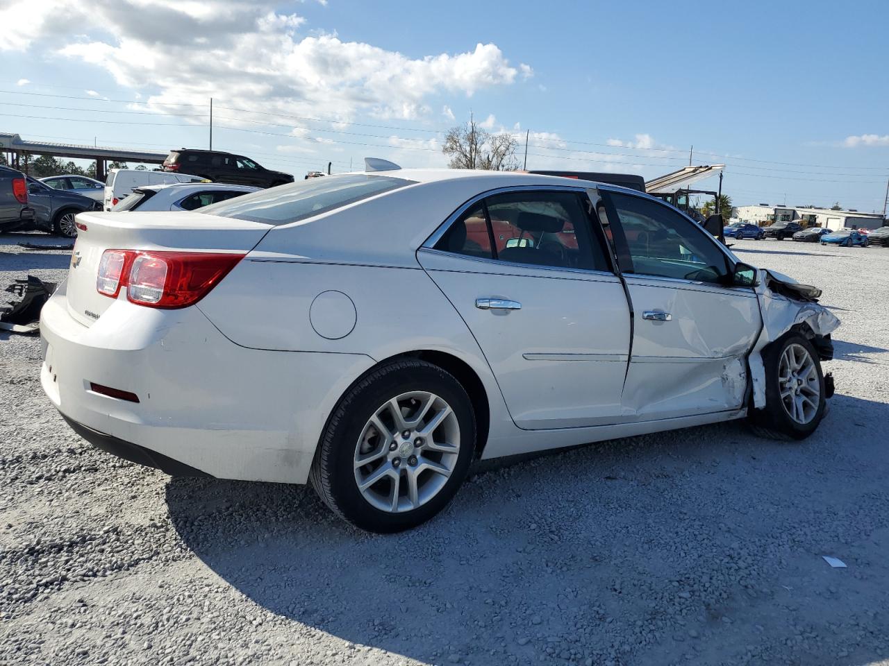2015 Chevrolet Malibu - Image 3