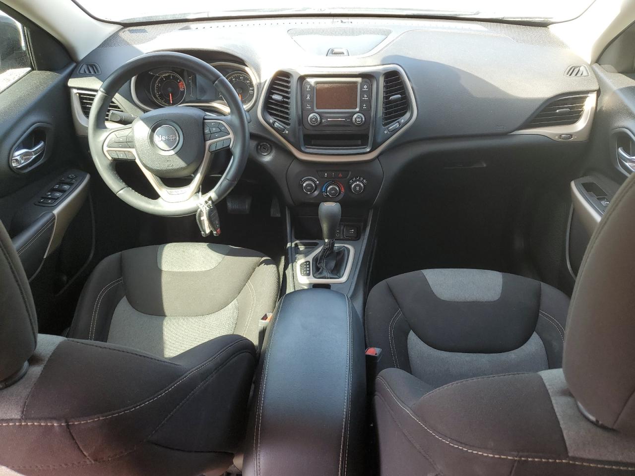 2018 Jeep Grand Cherokee - Image 8