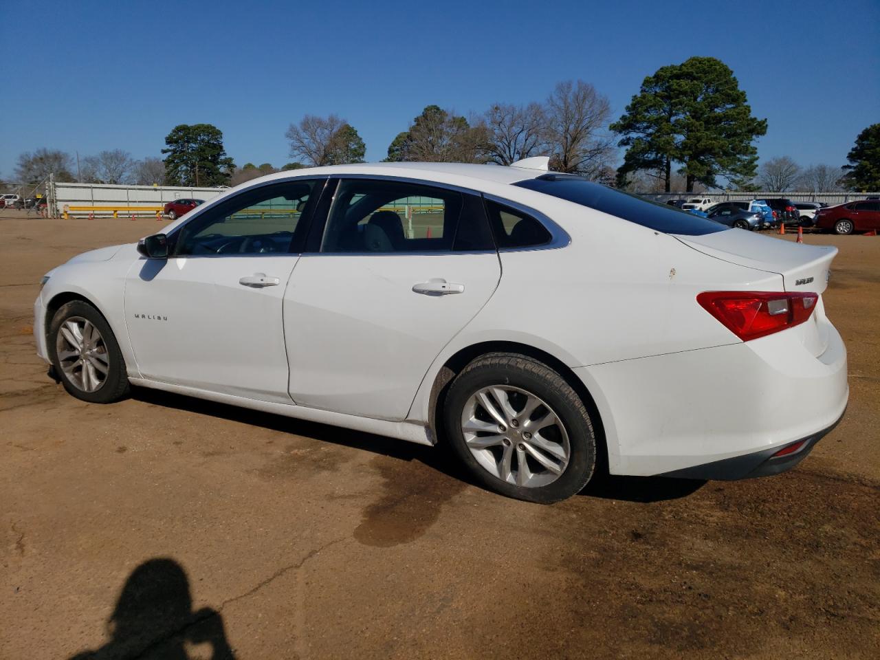 2016 Chevrolet Malibu - Image 2