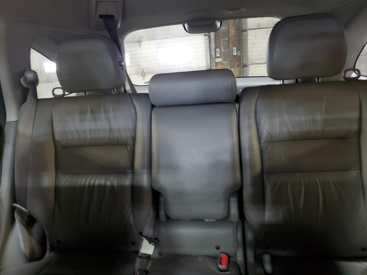 2010 Honda CR-V - Image 10