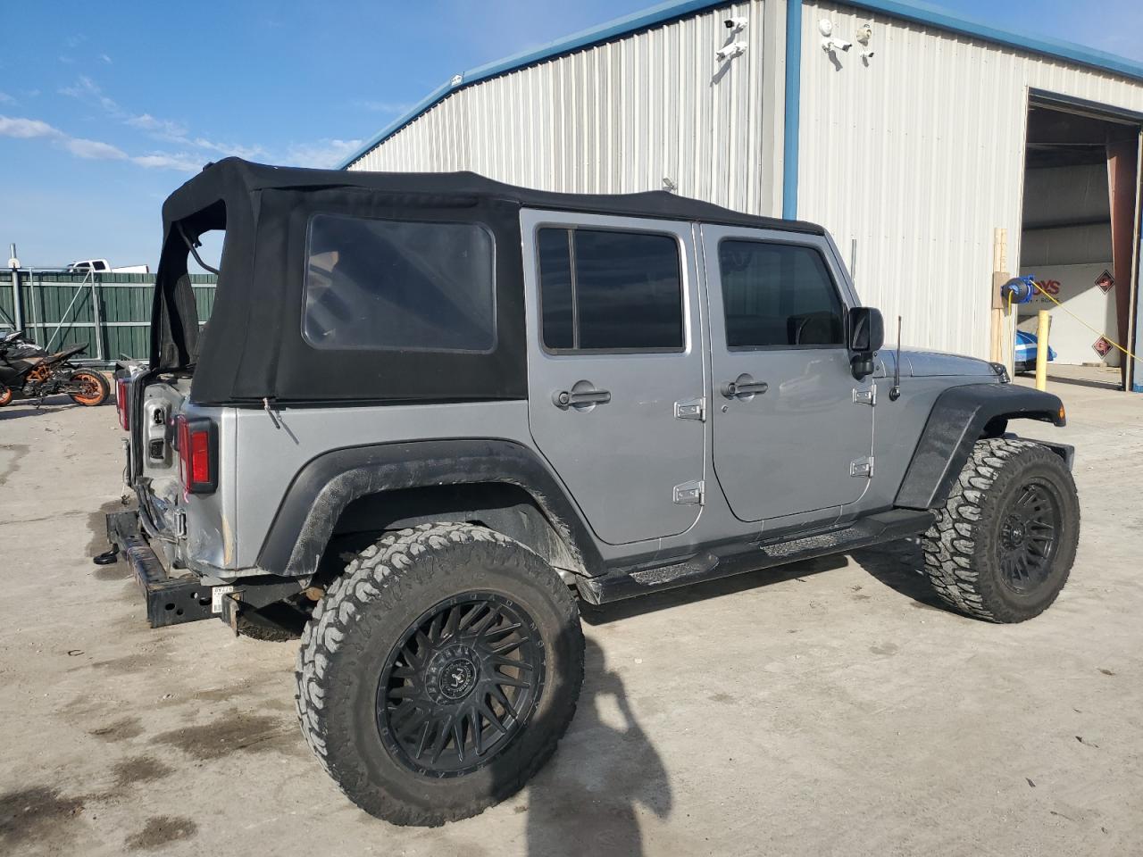 2016 Jeep Wrangler - Image 3